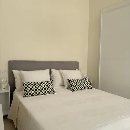 Alora Boutique Couette-café Lecce
