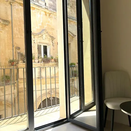 Alora Boutique Panzió Lecce