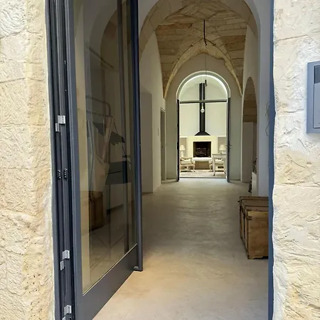 Alora Boutique
