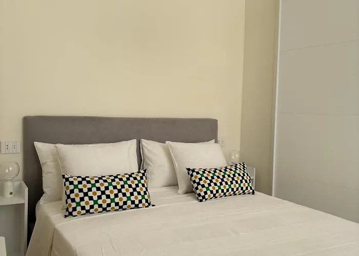 Alora Boutique Panzió Lecce