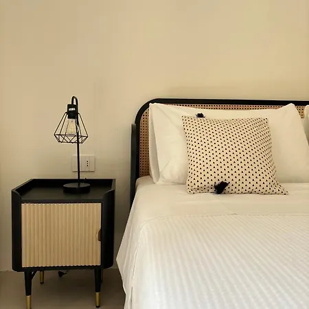 Alora Boutique