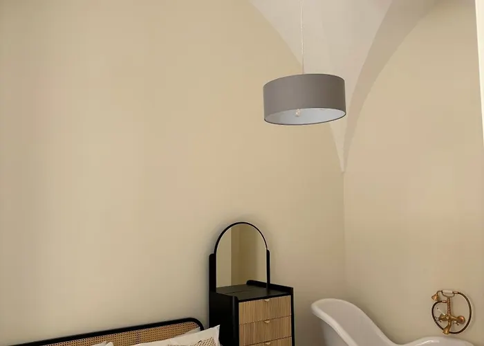 Alora Boutique לינה וארוחת בוקר 3*